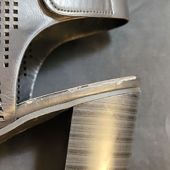 CITY CLASSIFIEDS ROADWAY-CEMENT PEEP TOE VELCRO CLOSURE STRAP SANDAL - Picture 9 of 13